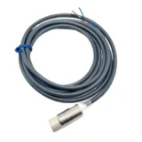 Omron E2E-X10F1-M1-Z PNP NO Proximity Sensor