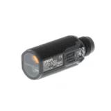 Omron E3FA-LN22 M18 Background-suppression (BGS) Sensor, NPN, 200 mm