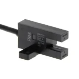 Omron EE-SX672-WR 1M T-shaped slot, center at 7 mm Photomicrosensor